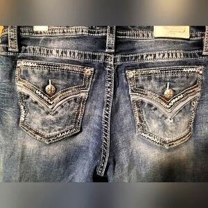 Miss Me 32 curvy bootcut